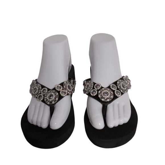 YELLOW BOX BLK. AND SILVER SANDALS SIZE 7 LEATHER UPPER WITH BLING VGC - Picture 2 of 11